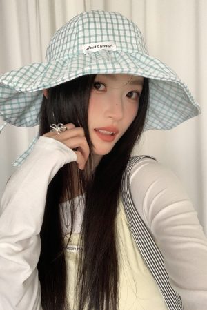 Large Brim Blue Checkered Fisherman's Hat for Women - Summer Sunshade Bucket Hat, Small Face Outdoor Sun Protection