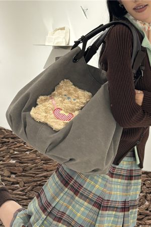 Large Capacity Canvas Crossbody Bag with Bear Embroidery - Versatile Tote for Girls, Perfect for Commuting and Everyday Use