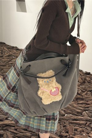 Large Capacity Canvas Crossbody Bag with Bear Embroidery - Versatile Tote for Girls, Perfect for Commuting and Everyday Use