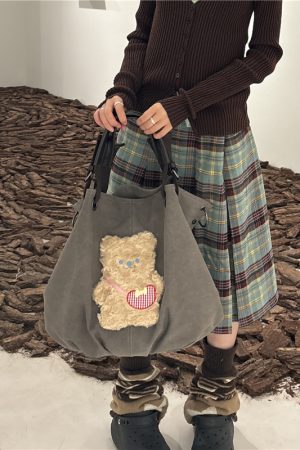 Large Capacity Canvas Crossbody Bag with Bear Embroidery - Versatile Tote for Girls, Perfect for Commuting and Everyday Use