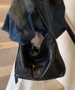 Large-Capacity Minimalist Tote Bag for Women - Fashionable Shoulder Bag for Commuting, Artistic Design, Spring/Summer 2025