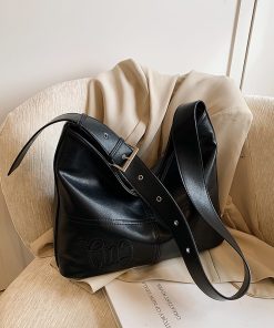 Large-Capacity Minimalist Tote Bag for Women - Fashionable Shoulder Bag for Commuting, Artistic Design, Spring/Summer 2025