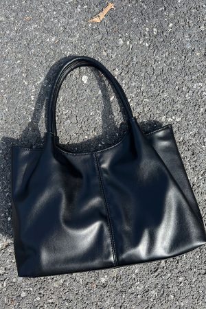 Large Capacity Niche Design Tote Bag for Daily Use, Commuter Shoulder Bag, Trendy Fashion in Japan and South Korea