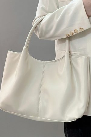 Large Capacity Niche Design Tote Bag for Daily Use, Commuter Shoulder Bag, Trendy Fashion in Japan and South Korea