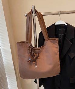 Large Capacity Retro Matte Tote Bag for Women - Stylish Commuting Shoulder Bag for Spring/Summer 2025 Fashion