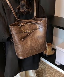 Large Capacity Retro Tote Bag for Women - Spring/Summer 2025 Multifunctional Commuting Backpack - Stylish and High-Quality Design