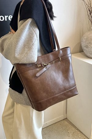 Large Capacity Retro Tote Bag for Women - Spring/Summer 2025 Multifunctional Commuting Backpack - Stylish and High-Quality Design