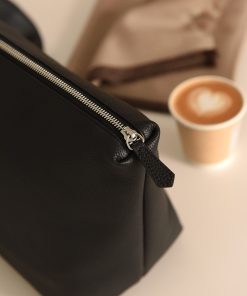 Large Capacity TR Style Bucket Tote Bag in Imported Cowhide with Lychee Texture - Perfect Shoulder Bag for Everyday Use