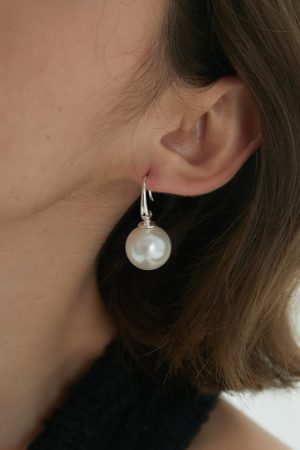 Large Pearl Earrings in S925 Silver - Elegant Korean Style, Versatile Daily Wear, Simple and Chic Design