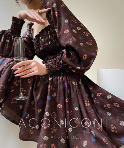 Late Autumn Floral Print Dress, French Square Neck, Waist-Defined, Slimming Design, Perfect for Tea Breaks and Fall Events