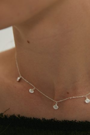 Layered S925 Silver Shell Shaped Choker Necklace - Light Luxury French Vintage Collarbone Chain for Versatile Style