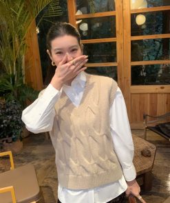 Layered V-Neck Knitted Vest for Women - Versatile Sleeveless Cardigan with Cable Knit Design, Perfect for 90s and Y2K Styles