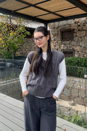 Layered V-Neck Knitted Vest for Women - Versatile Sleeveless Cardigan with Cable Knit Design, Perfect for 90s and Y2K Styles