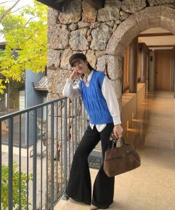 Layered V-Neck Knitted Vest for Women - Versatile Sleeveless Cardigan with Cable Knit Design, Perfect for 90s and Y2K Styles