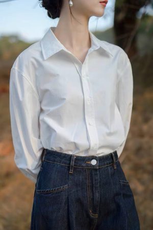Layered White Long Sleeve Shirt for Women - French Style Casual Top for Spring & Autumn, Chic and Versatile Fashion Essential