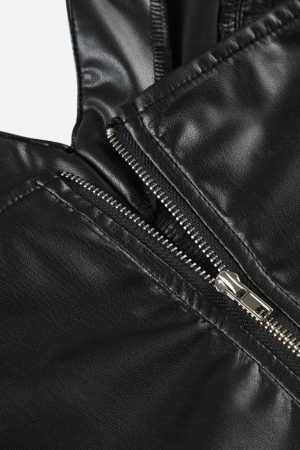 Layering, Mode Inspo - Baddie Faux Leather Crop Top