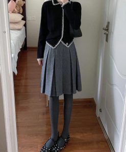 Lazy Style Black Knitted Cardigan for Women with Doll Collar - Cozy Loose Outerwear for Autumn Fashion