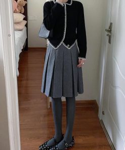 Lazy Style Black Knitted Cardigan for Women with Doll Collar - Cozy Loose Outerwear for Autumn Fashion