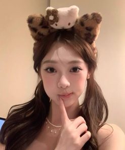 Leopard Print Plush Cat Headband for Women - Cozy Hairband for Face Washing, Mask Application, Autumn & Winter Accessory