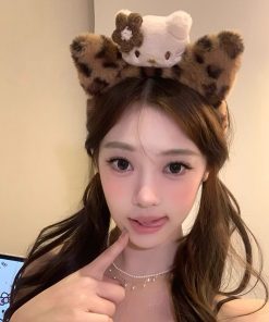 Leopard Print Plush Cat Headband for Women - Cozy Hairband for Face Washing, Mask Application, Autumn & Winter Accessory