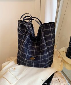 Leopard Print Shoulder Bag, Retro High-End Underarm Tote, Large Capacity Stylish Handbag for Women, Autumn 2025 Fashion