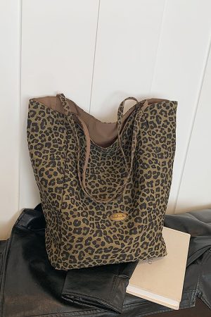 Leopard Print Shoulder Bag, Retro High-End Underarm Tote, Large Capacity Stylish Handbag for Women, Autumn 2025 Fashion