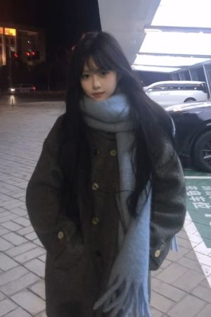 Light Blue Faux Cashmere Scarf - Warm Thickened Cold-Resistant Shawl, Versatile Solid Color Neck Gaiter for Winter Style