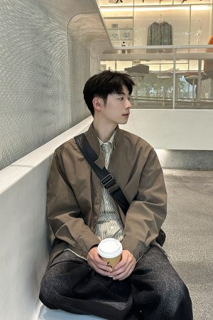 Light Gray Japanese-Style Retro Stand Collar Jacket for Men and Women, Versatile Loose Casual Coat for Spring and Autumn