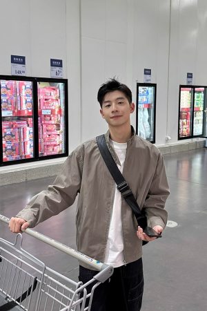 Light Gray Japanese-Style Retro Stand Collar Jacket for Men and Women, Versatile Loose Casual Coat for Spring and Autumn