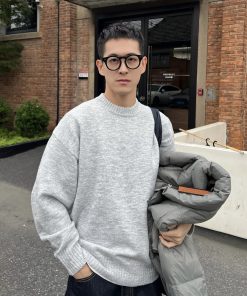 Light Gray Round Neck Sweater for Men, Korean Style Casual Knit Top, Autumn Winter Fashion Essential