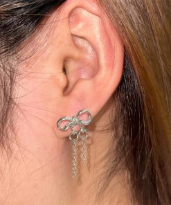 Light Luxury Butterfly Knot Tassel Earrings - High-End Design Ear Studs for Gentle Temperament and Versatile Style