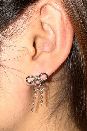 Light Luxury Butterfly Knot Tassel Earrings - High-End Design Ear Studs for Gentle Temperament and Versatile Style