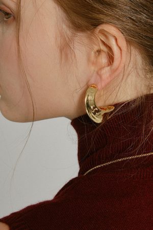 Light Luxury Concave-Convex Half-Circle Shiny Earrings - Exaggerated Minimalist Women's C-Shaped Ear Hoops in European and American Style