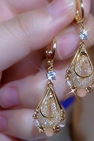 Light Luxury Diamond-Studded Mesh Water Drop Earrings - Versatile Elegant Niche Fashion Accessories for 2025