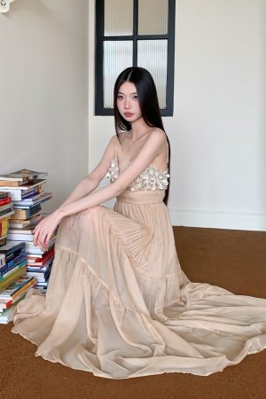 Light Luxury French-Style Heavy Sequined Floral Strap Dress with Waist-Cinching Chiffon Long Skirt - Elegant Evening Wear