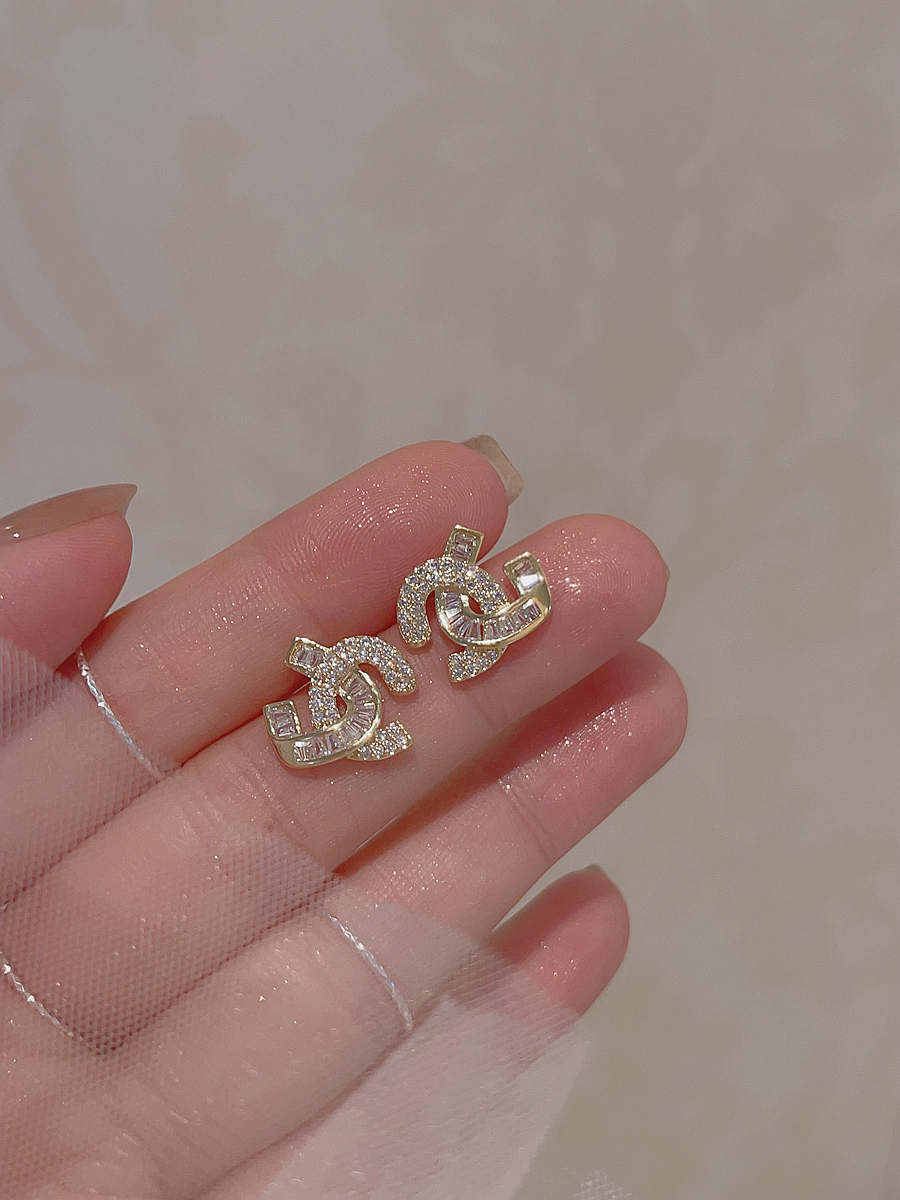 Light Luxury High-End Cross Earrings for Women - Unique Exquisite Trendy 2025 Fashion Jewelry Light Luxury High-End Cross Earrings for Women - Unique Exquisite Trendy 2025 Fashion Jewelry