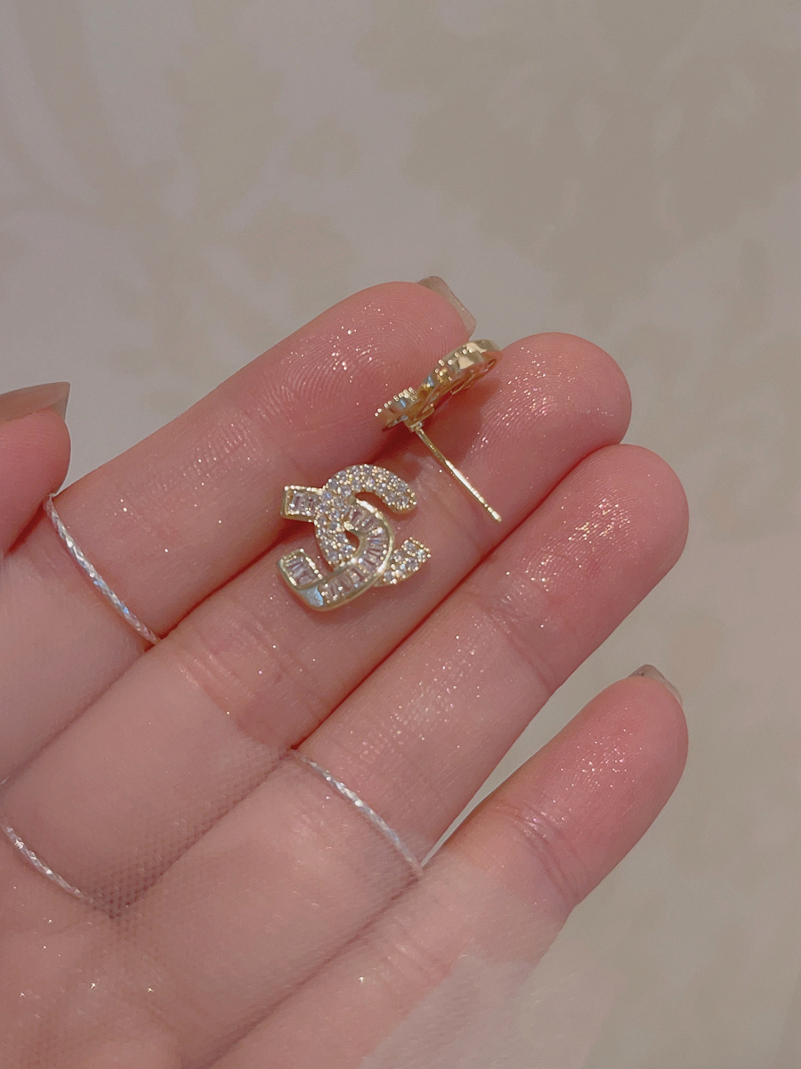 Light Luxury High-End Cross Earrings for Women - Unique Exquisite Trendy 2025 Fashion Jewelry Light Luxury High-End Cross Earrings for Women - Unique Exquisite Trendy 2025 Fashion Jewelry