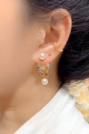 Light Luxury High-End Micro-Inlaid Butterfly Pearl Drop Earrings - Trendy Autumn Winter Fashion Niche Design Ear Accessories