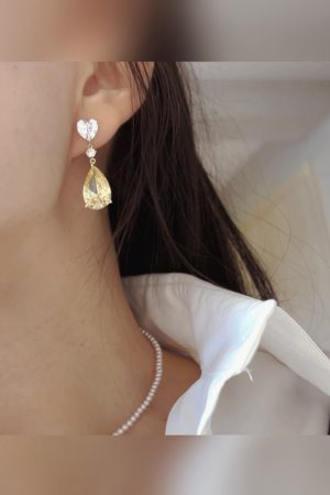 Light Luxury Shimmering Water Drop Yellow Crystal Zircon Earrings in 925 Silver - Versatile Jewelry for Elegant Occasions