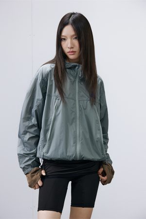 Lightly Lined Decorative Ultra-Light Sunscreen Outdoor Skin Jacket - Stylish Sun Protection for Outdoor Activities
