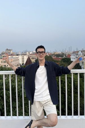 Lightweight Blue Cotton-Linen Sun Protection Shirt for Men - Summer Casual Korean Style, Breathable and Comfortable