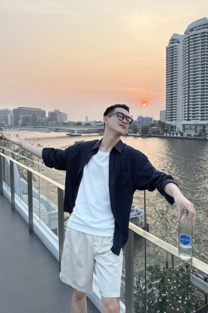 Lightweight Blue Cotton-Linen Sun Protection Shirt for Men - Summer Casual Korean Style, Breathable and Comfortable