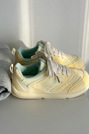 Lightweight Breathable White Casual Sneakers for Women - Soft Sole Non-Slip Versatile Spring 2025 Fashion Footwear