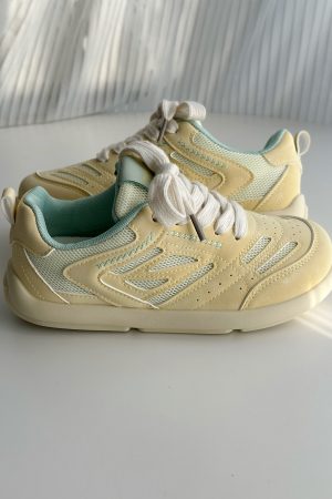 Lightweight Breathable White Casual Sneakers for Women - Soft Sole Non-Slip Versatile Spring 2025 Fashion Footwear