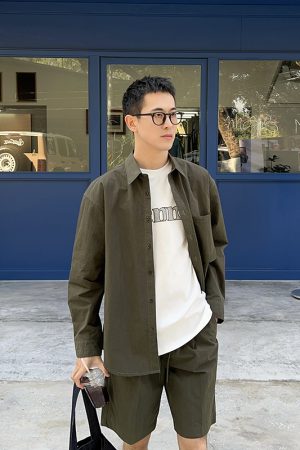 Lightweight Green Long Sleeve Shirt for Men - Sun Protection Casual Jacket in Korean Style for Summer Wear