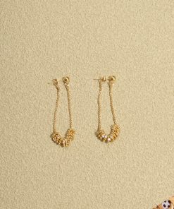 Lightweight Luxury Ear Clips - High-End Back-Hanging Earrings with Niche Design, 925 Silver Needle Hoops for Modern Elegance