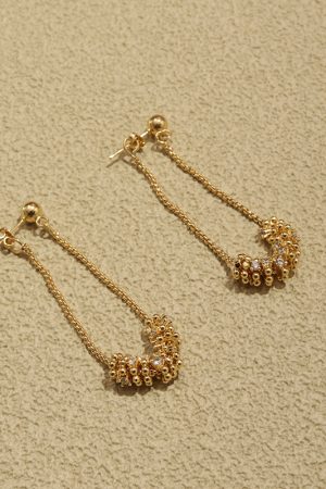 Lightweight Luxury Ear Clips - High-End Back-Hanging Earrings with Niche Design, 925 Silver Needle Hoops for Modern Elegance