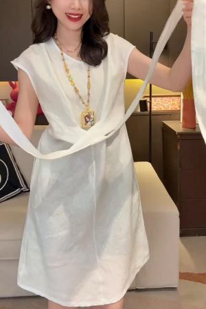 Lightweight Luxury Women's Dress with Flying Sleeves, Loose Waist-Cinching Rope, Cotton-Linen Blend, Stylish Summer Fashion