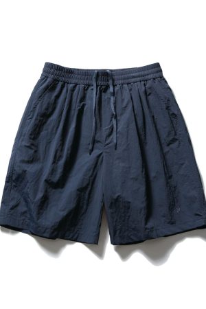 Lightweight Minimalist Solid Color Quick-Dry Sports Shorts for Men and Women - Breathable Casual Beach Five-Point Pants