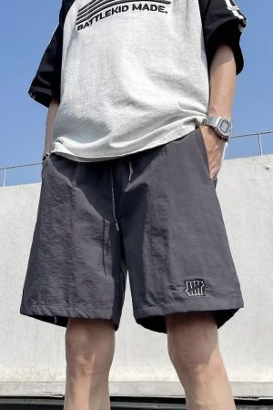 Lightweight Quick-Dry Men's Shorts with American Embroidery - Trendy Casual Mid-Length Five-Point Shorts for Summer Sports